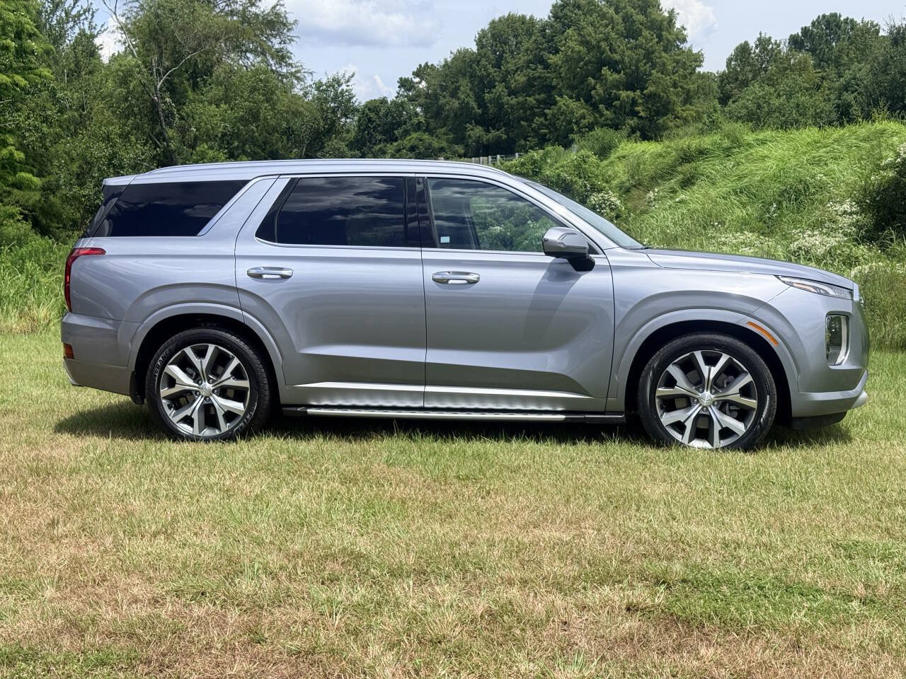Used 2021 Hyundai Palisade Limited FWD image 6