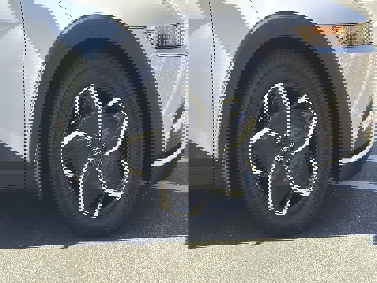 Used 2024 Hyundai Ioniq 5 SEL image 35