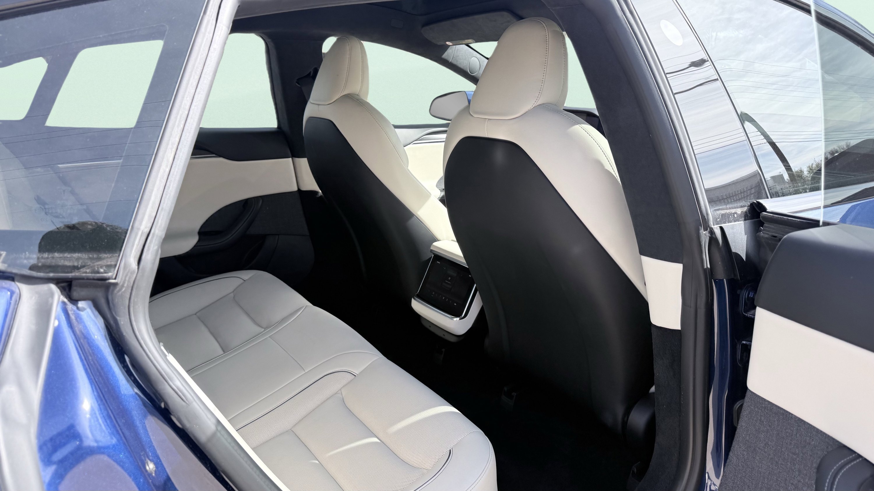 Used 2021 Tesla Model S Plaid image 35