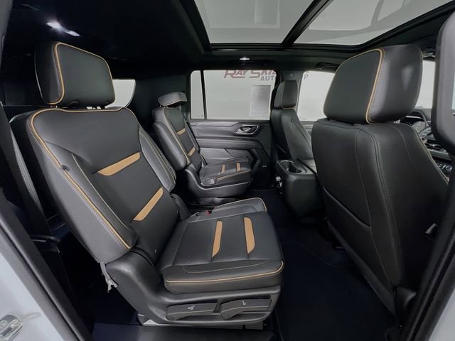 Used 2023 GMC Yukon XL AT4 w/ Technology Package AWD/4WD image 44