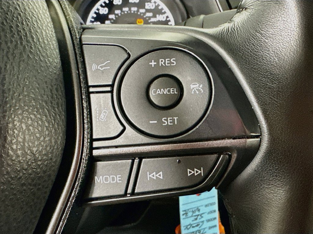 Used 2024 Toyota Camry SE FWD image 25