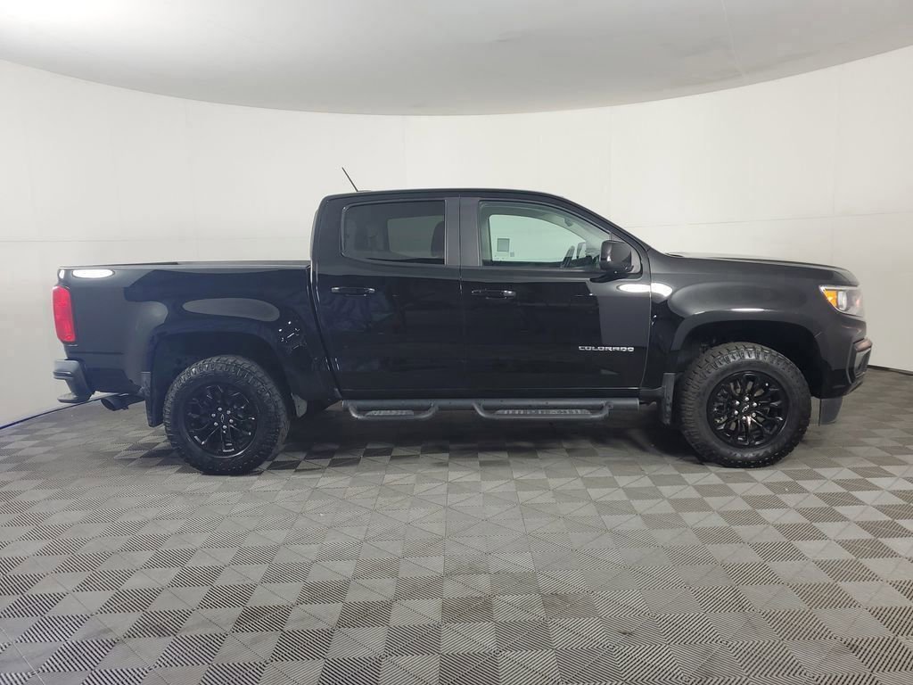 Used 2022 Chevrolet Colorado Z71 w/ Z71 Midnight Edition image 3