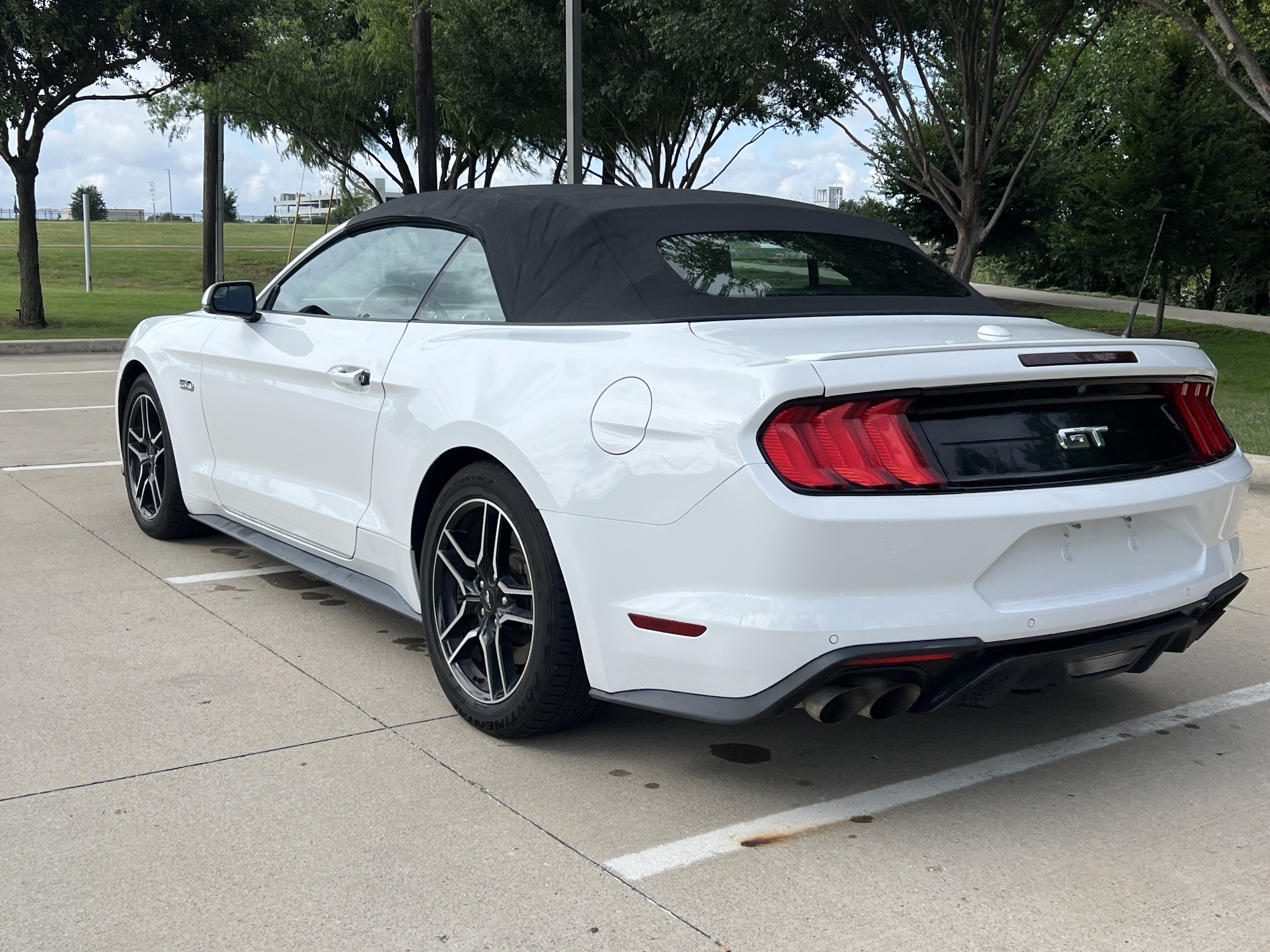 Used 2019 Ford Mustang GT Premium RWD image 7