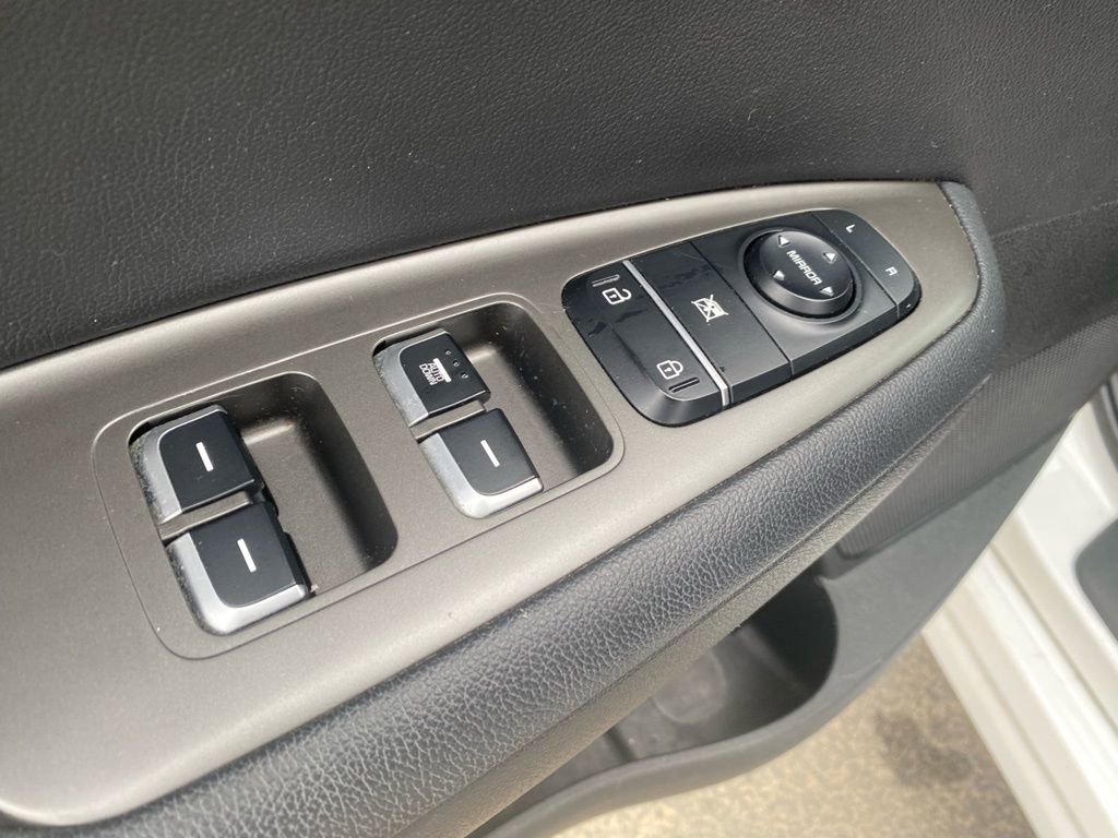 Used 2020 Kia Optima LX image 13