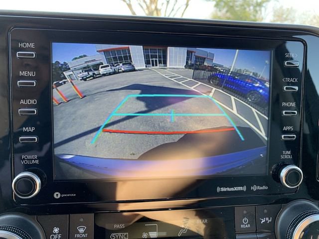 Used 2021 Toyota Highlander XLE image 22