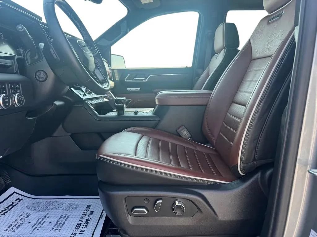 Used 2024 GMC Sierra 1500 Denali Ultimate AWD/4WD image 9