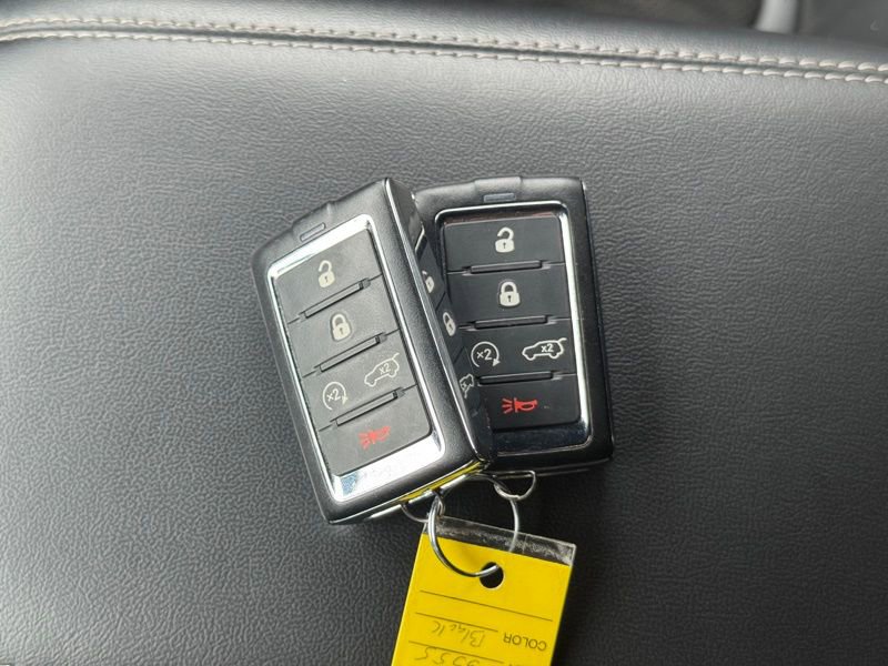 Used 2023 Jeep Grand Cherokee Altitude image 39