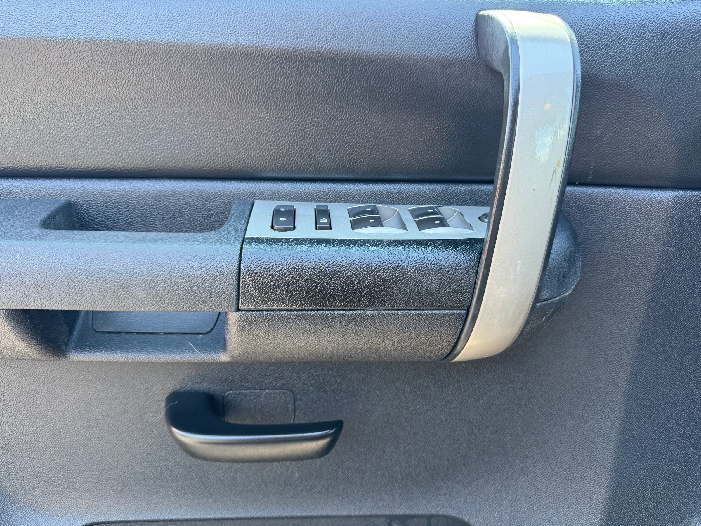 Used 2009 GMC Sierra 1500 SLE w/ Pro Grade Package image 14