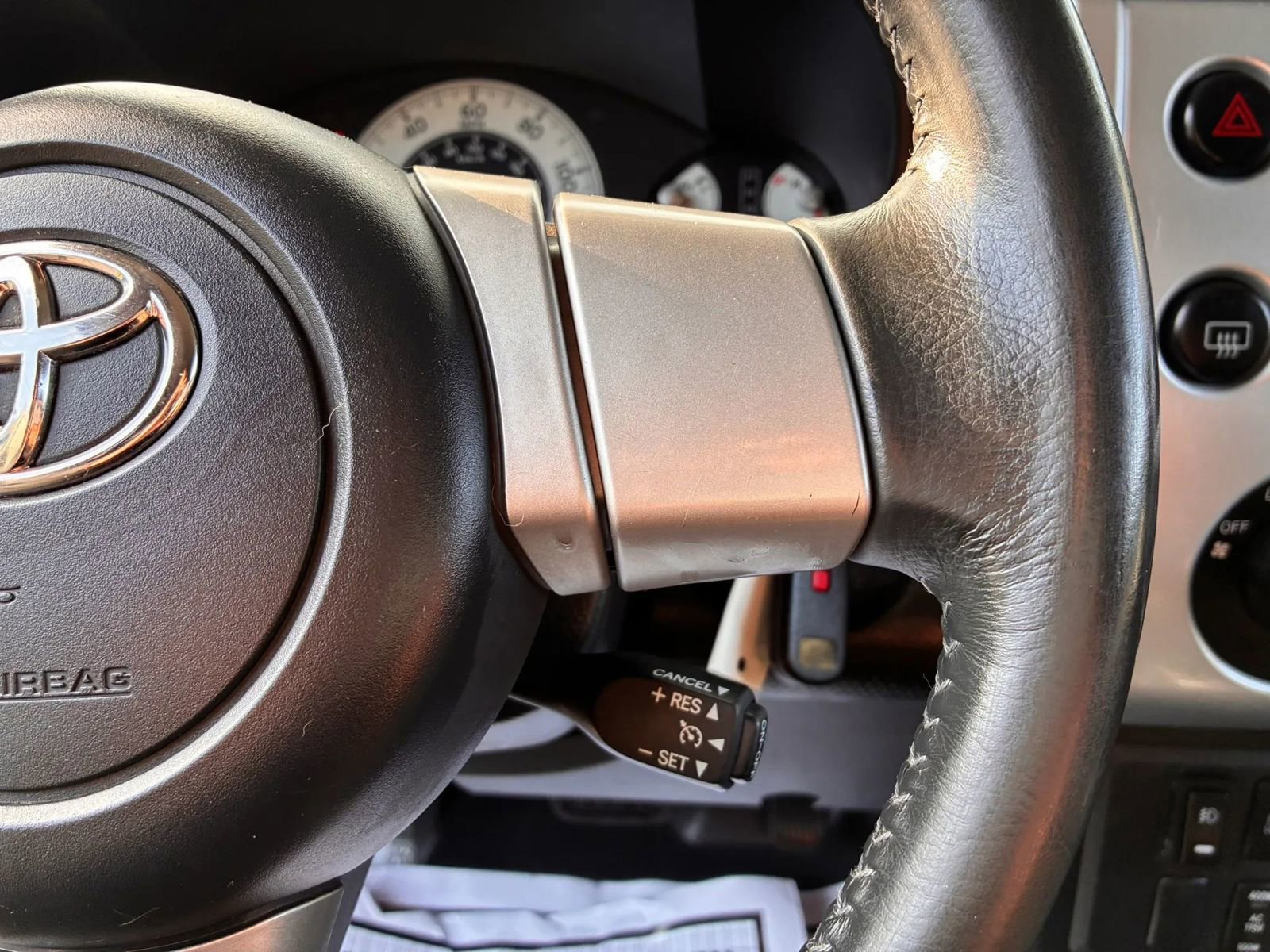 Used 2007 Toyota FJ Cruiser 4WD image 28
