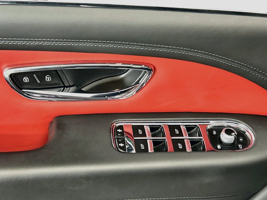 Certified 2022 Bentley Bentayga AWD/4WD image 22