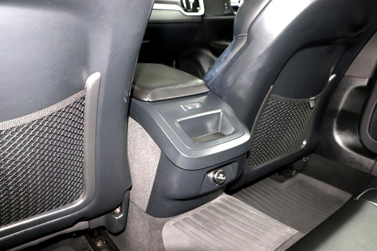 Used 2019 Volvo S60 T6 Momentum w/ Premium Package image 15