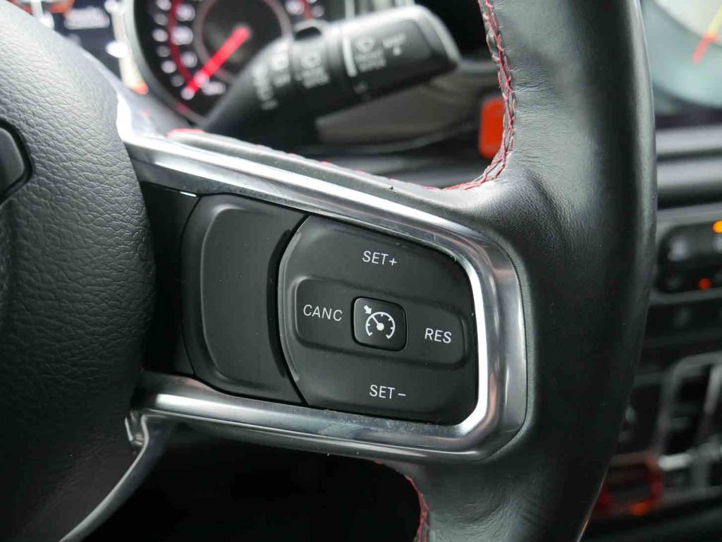 Used 2018 Jeep Wrangler Unlimited Rubicon image 40