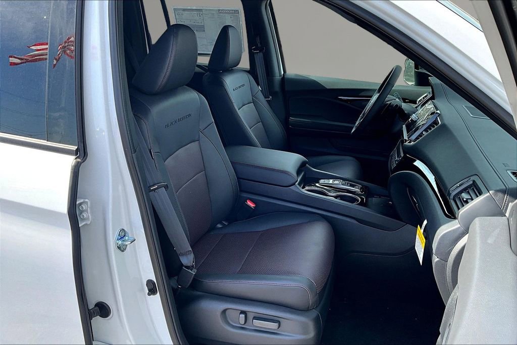 New 2026 Honda Ridgeline Black Edition image 10