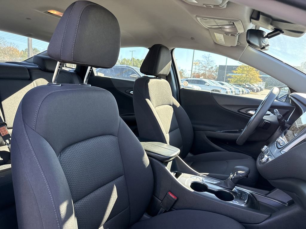 Used 2024 Chevrolet Malibu LT image 18