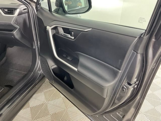 Used 2023 Toyota RAV4 XLE w/ Convenience Package FWD image 23