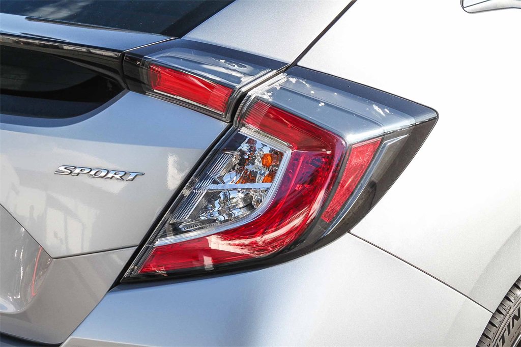 Used 2018 Honda Civic Sport image 11