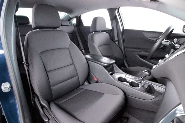 Used 2020 Chevrolet Malibu LT FWD image 20