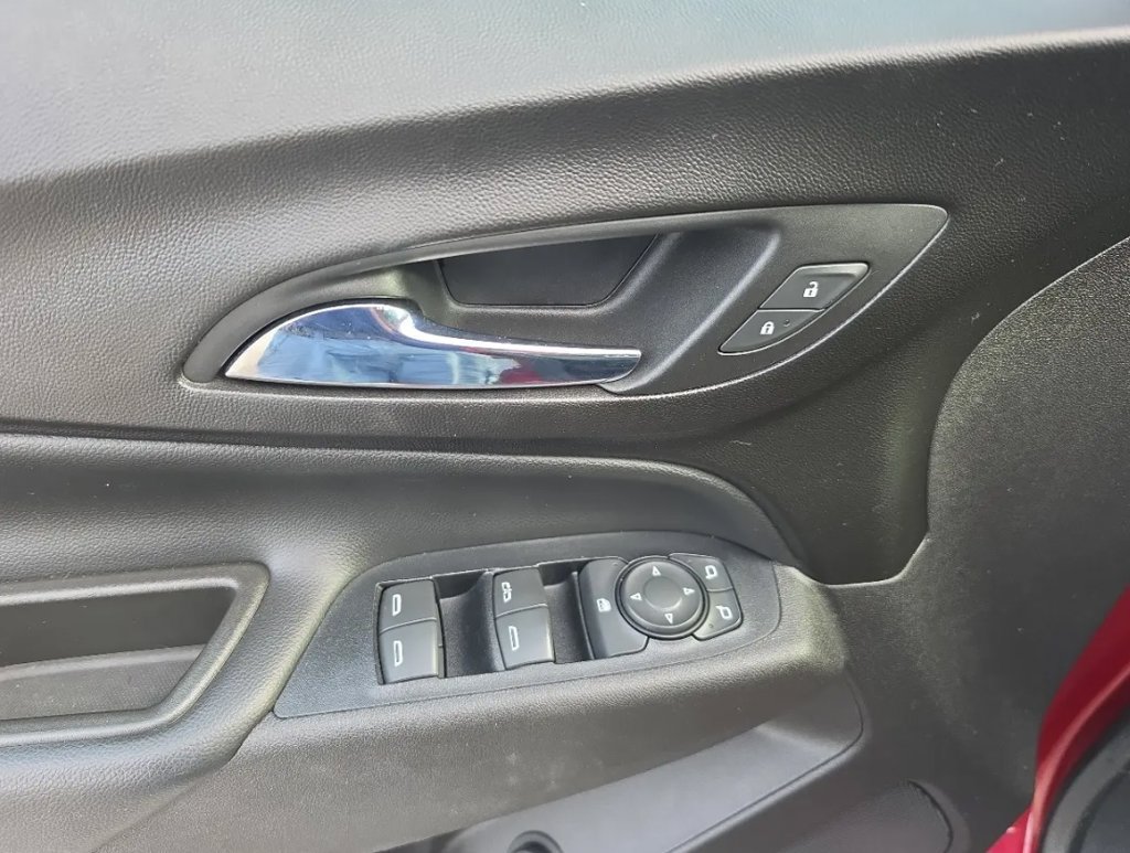 Used 2019 Chevrolet Equinox LT AWD/4WD image 12