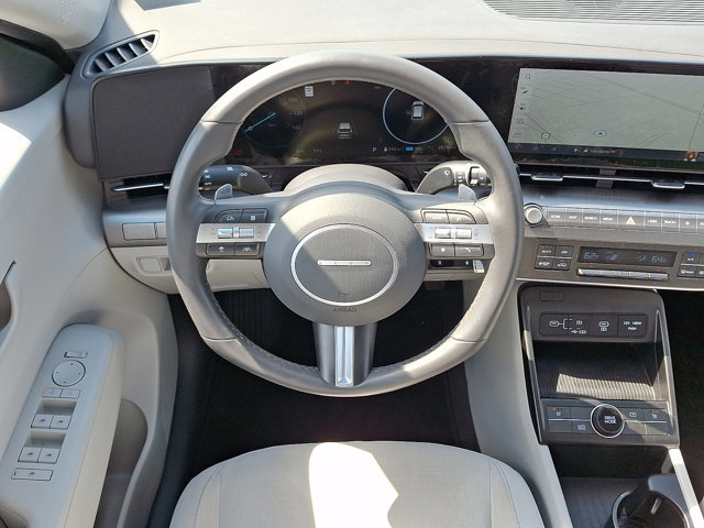 Certified 2024 Hyundai Kona SEL FWD image 11