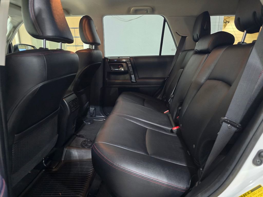 Used 2020 Toyota 4Runner Venture image 25