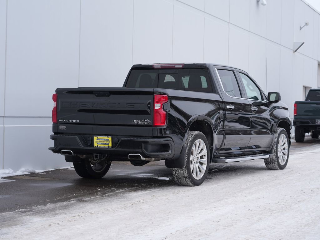 Used 2022 Chevrolet Silverado 1500 High Country image 3