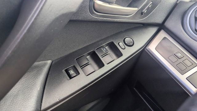 Used 2012 MAZDA MAZDA3 i Touring FWD image 30