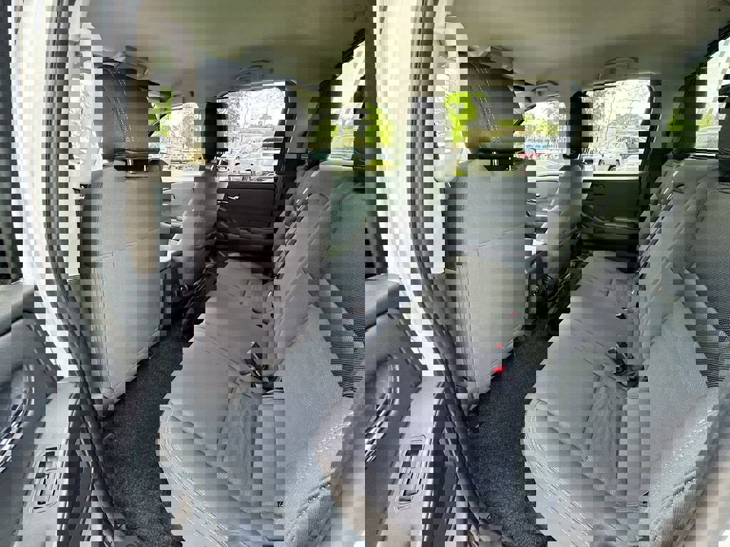 Used 2024 Nissan Frontier SV w/ SV Convenience Package image 31