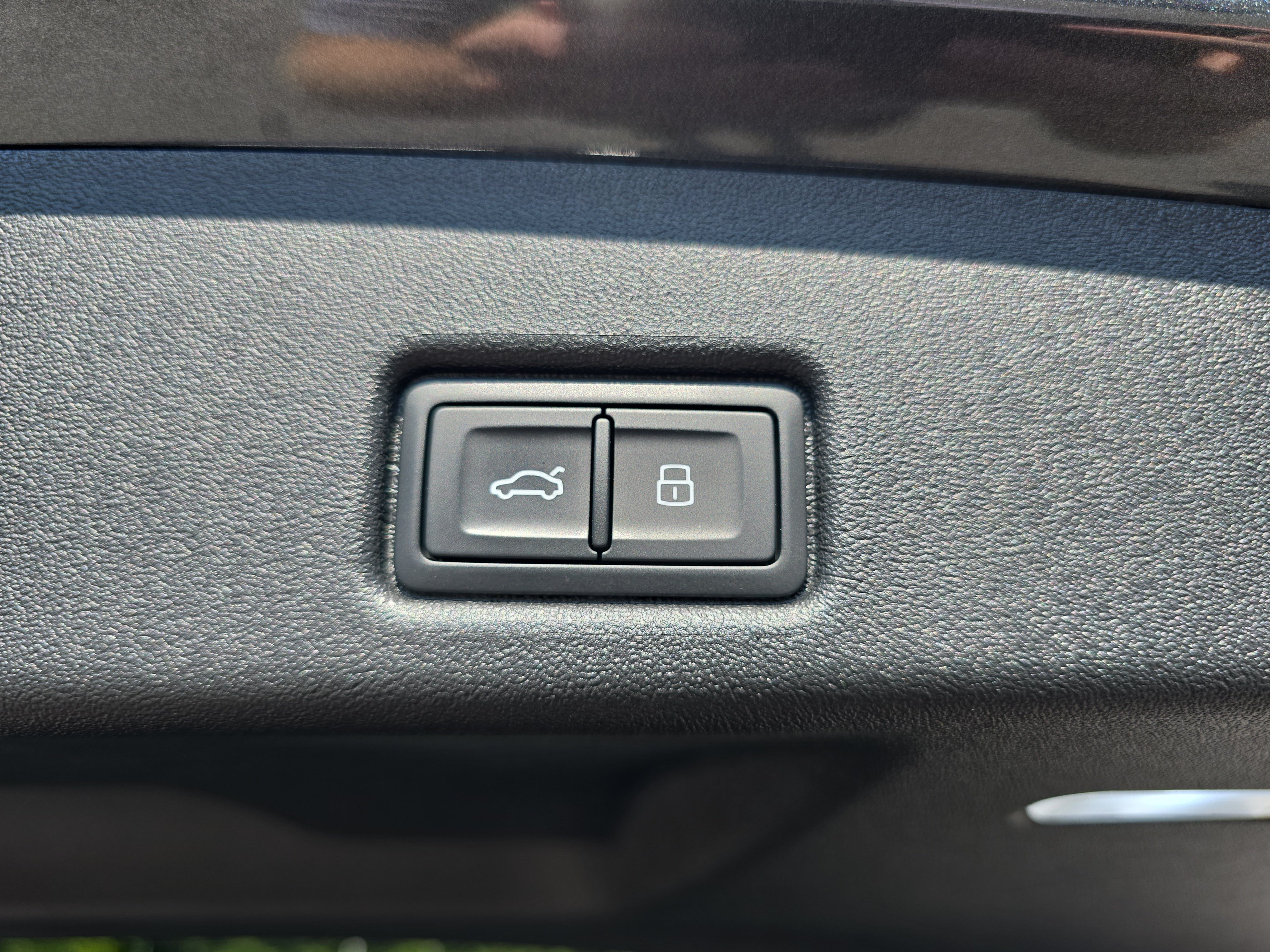 New 2026 Audi SQ5 Prestige AWD/4WD image 13