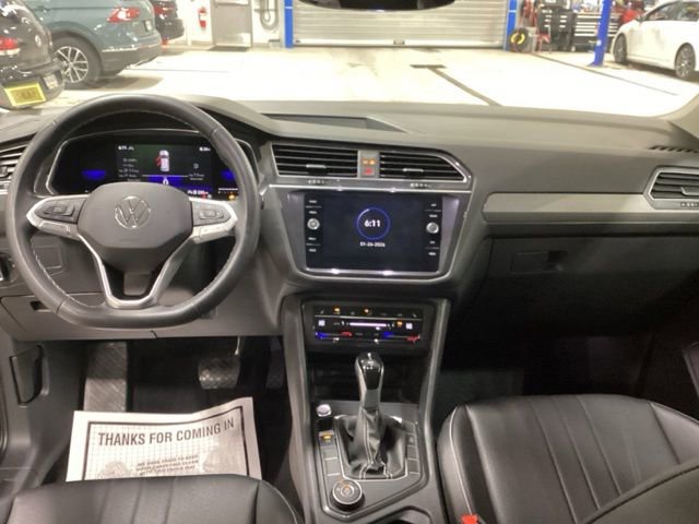 Used 2022 Volkswagen Tiguan SE image 8
