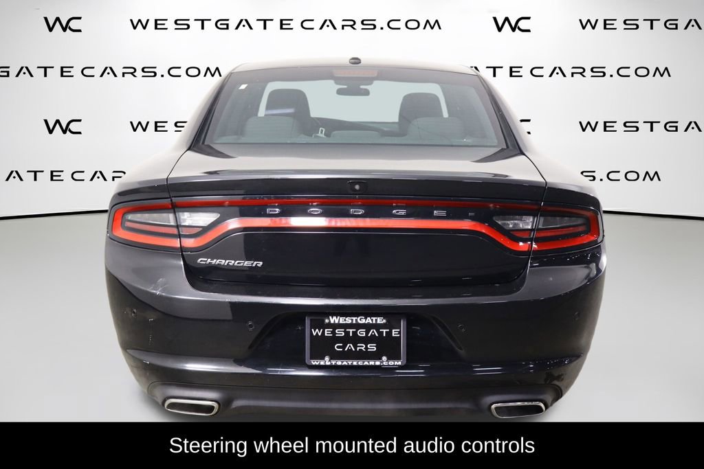 Used 2022 Dodge Charger SXT image 4