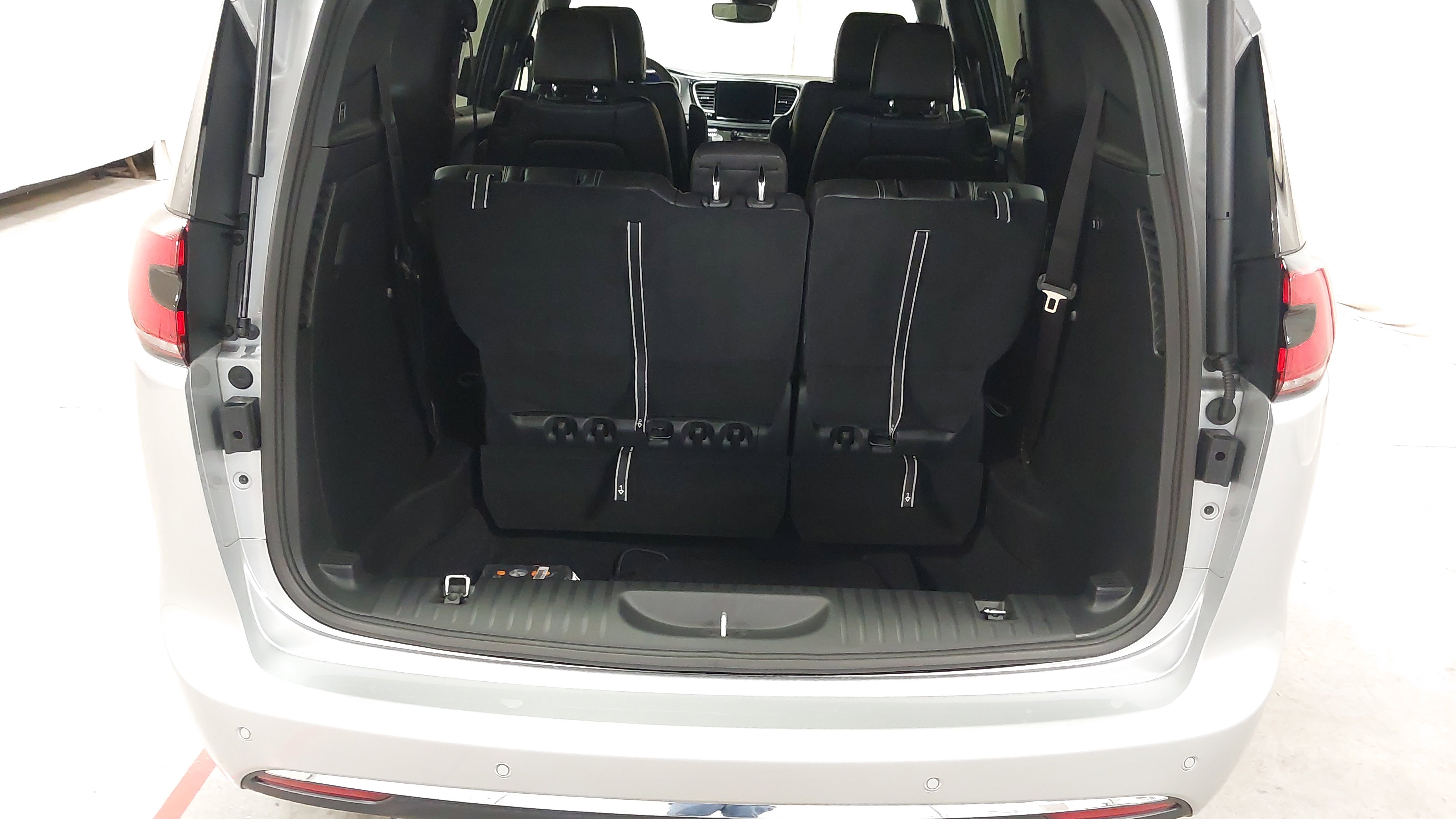 New 2026 Chrysler Pacifica Select image 27