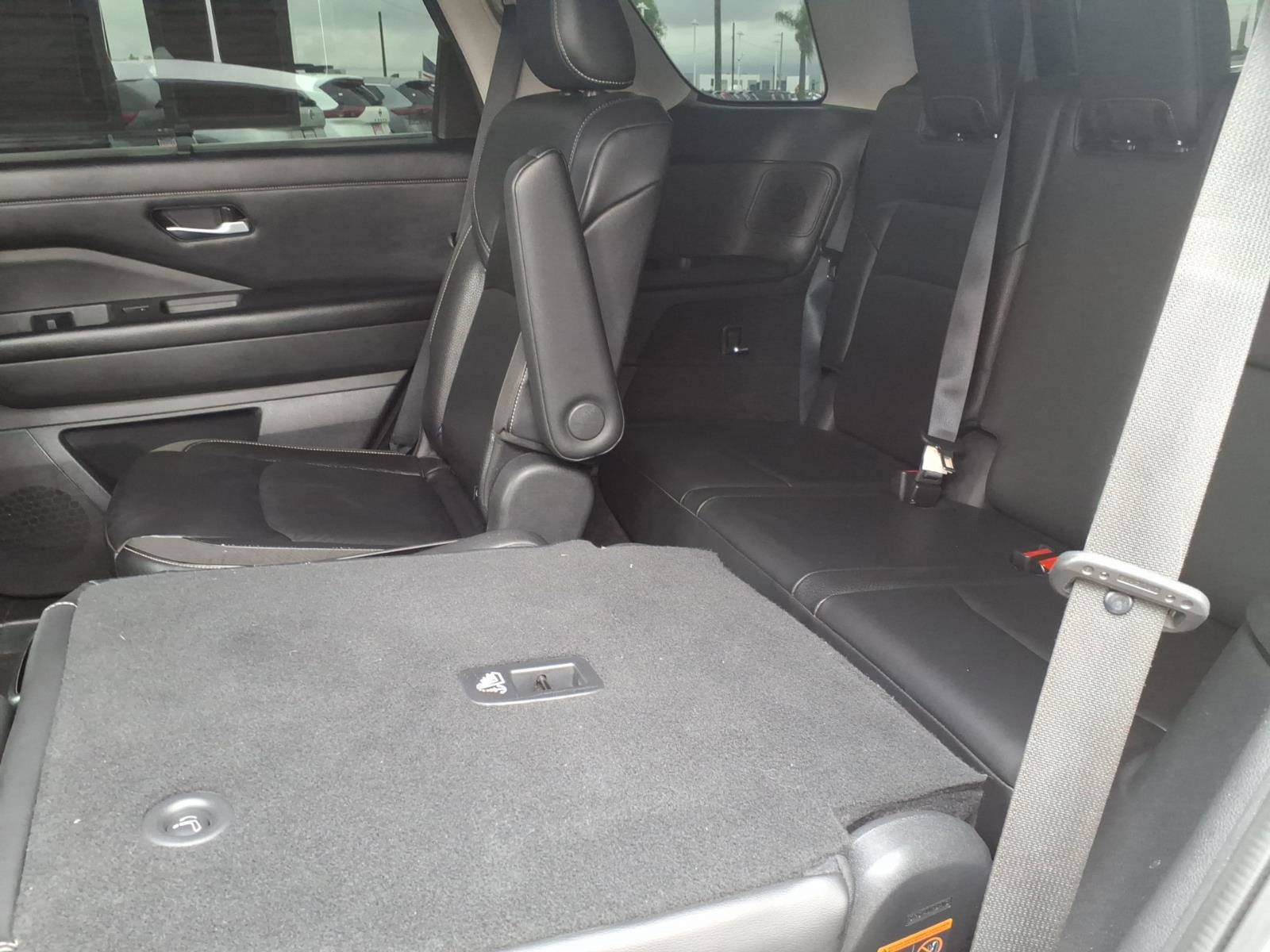 Certified 2022 Nissan Pathfinder SL w/ SL Premium Package image 12