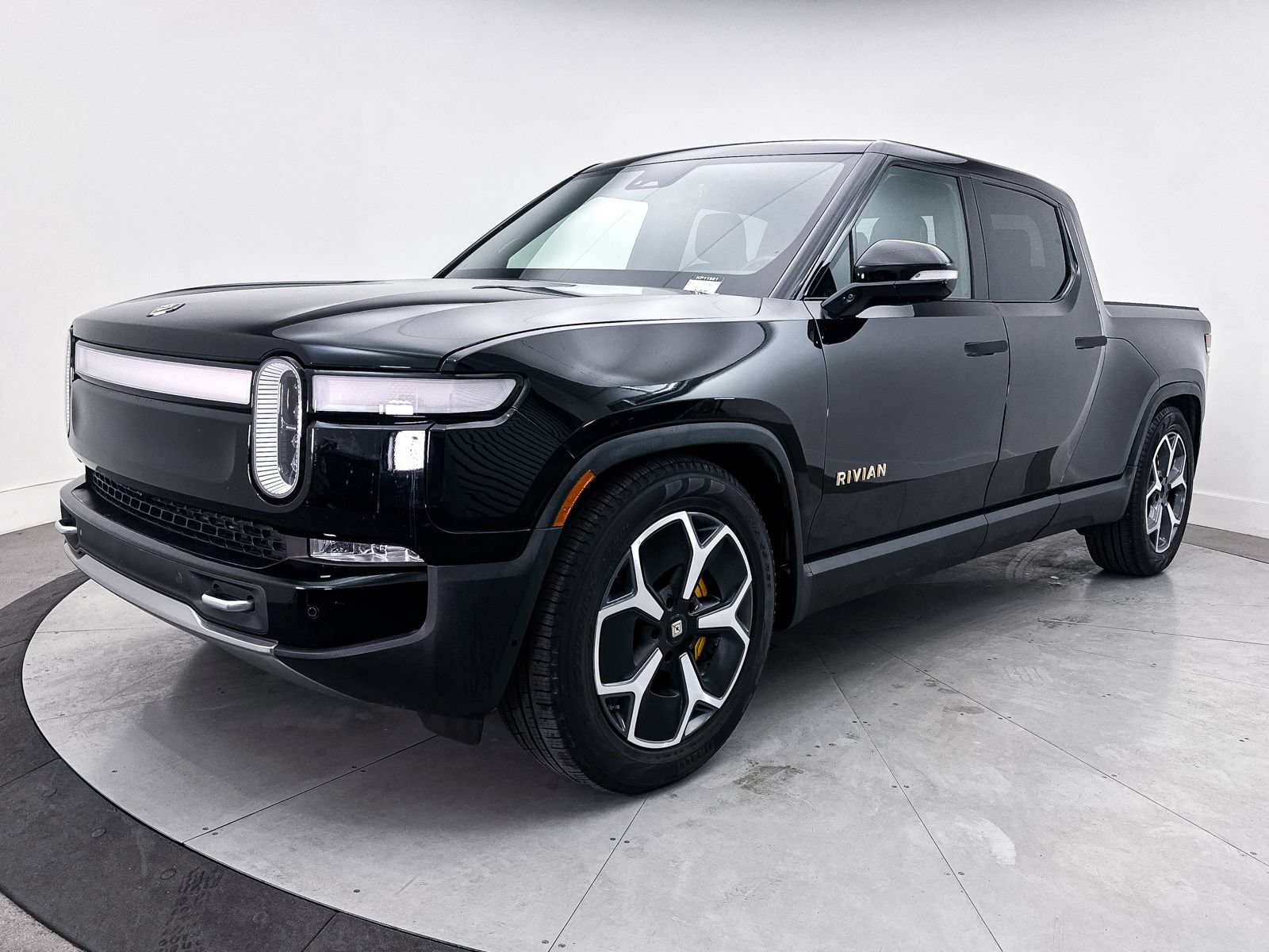 Used 2022 Rivian R1T Adventure AWD/4WD image 13