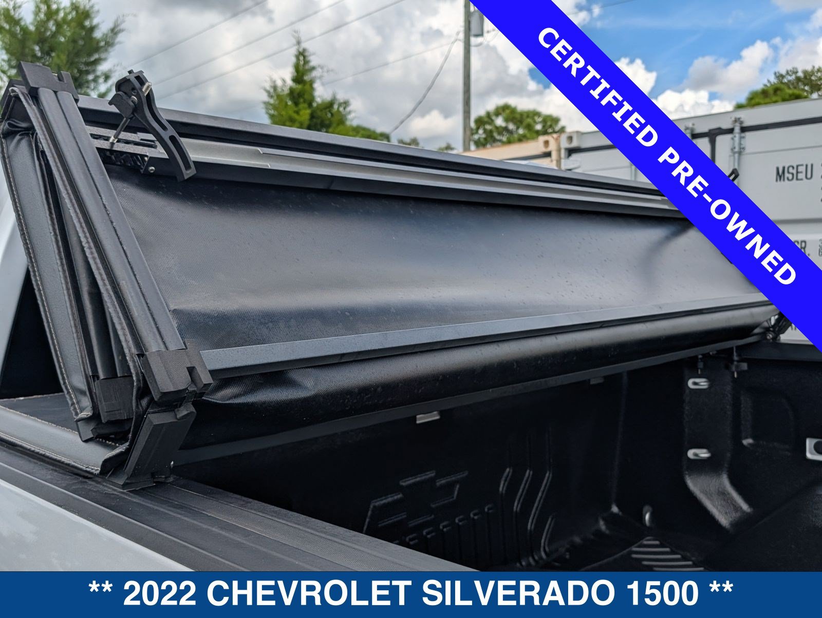 Used 2022 Chevrolet Silverado 1500 LT RWD image 17