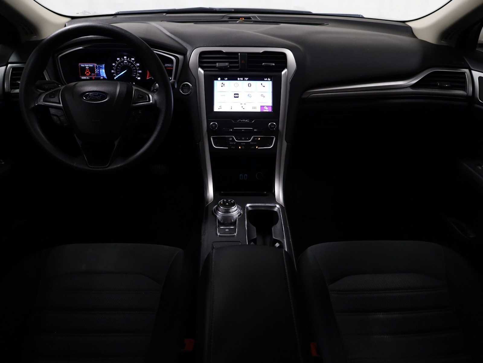 Used 2019 Ford Fusion SE FWD image 24