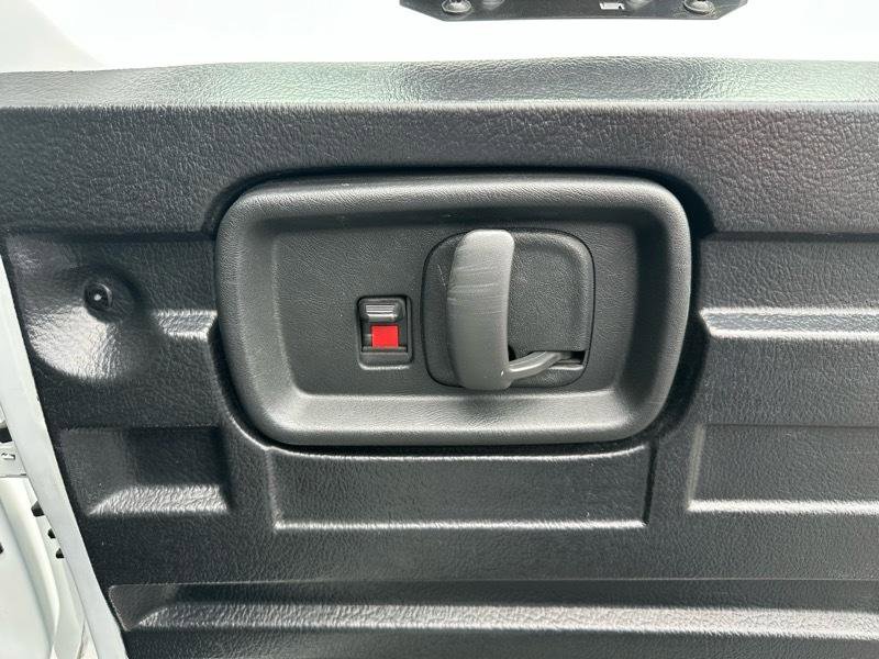 Used 2022 GMC Savana 2500 Extended w/ Driver Convenience Package RWD image 16