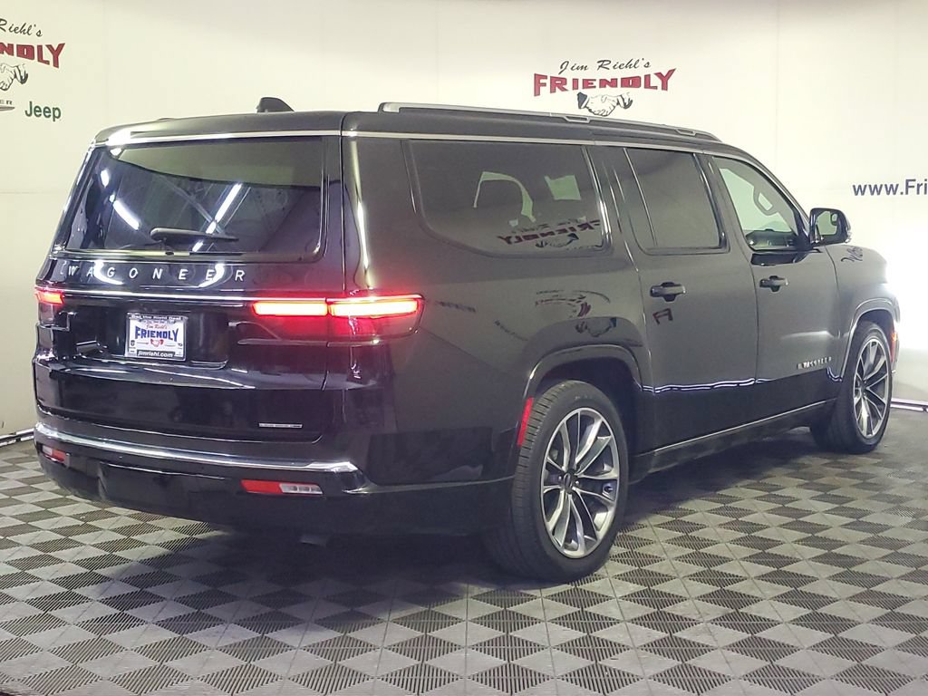 Used 2024 Jeep Wagoneer L Series III w/ Premium Group I AWD/4WD image 3