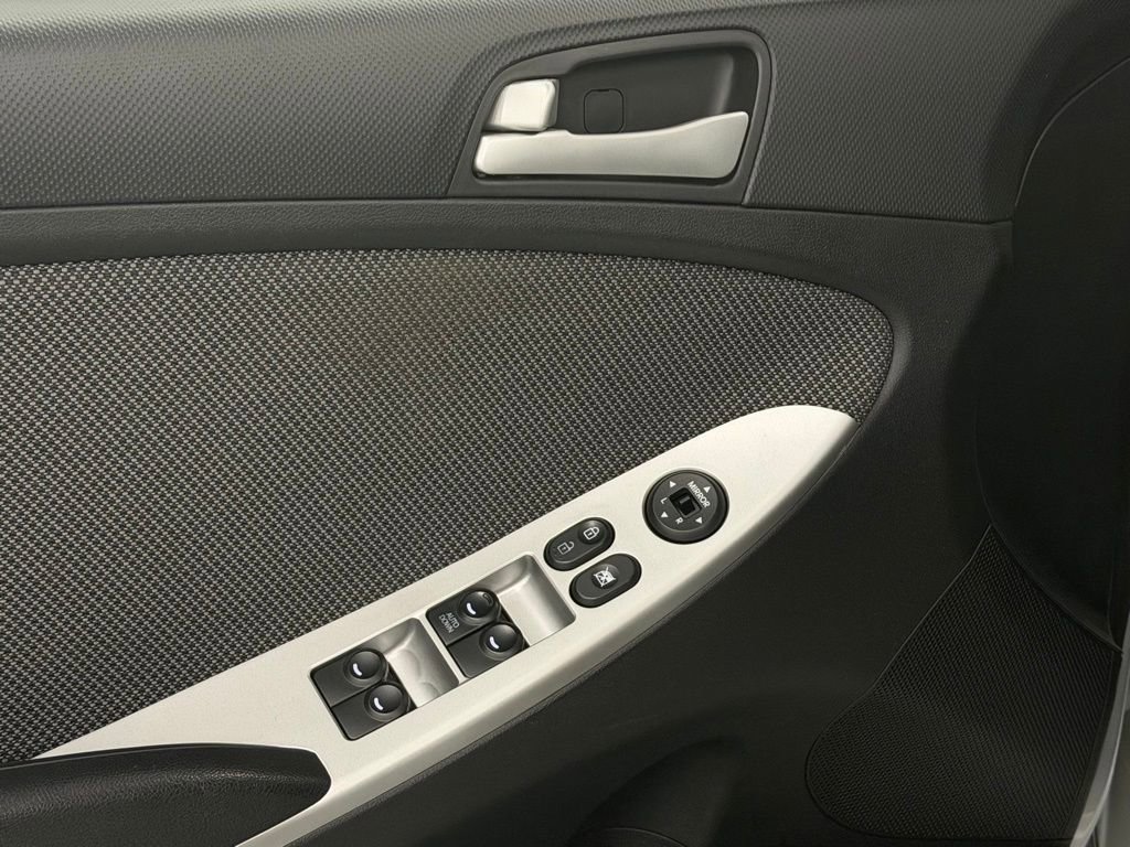 Used 2014 Hyundai Accent GS image 14