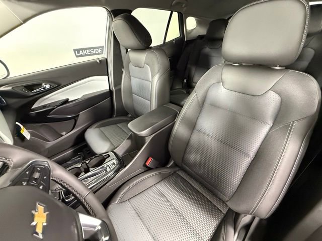 New 2025 Chevrolet Trax LT FWD image 26
