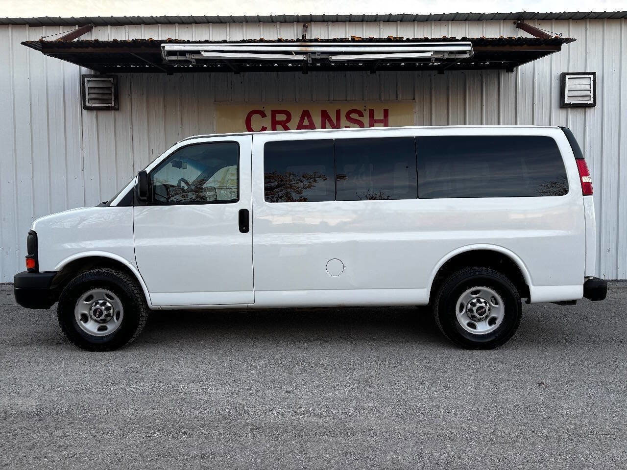 Used 2014 GMC Savana 3500 LS image 7