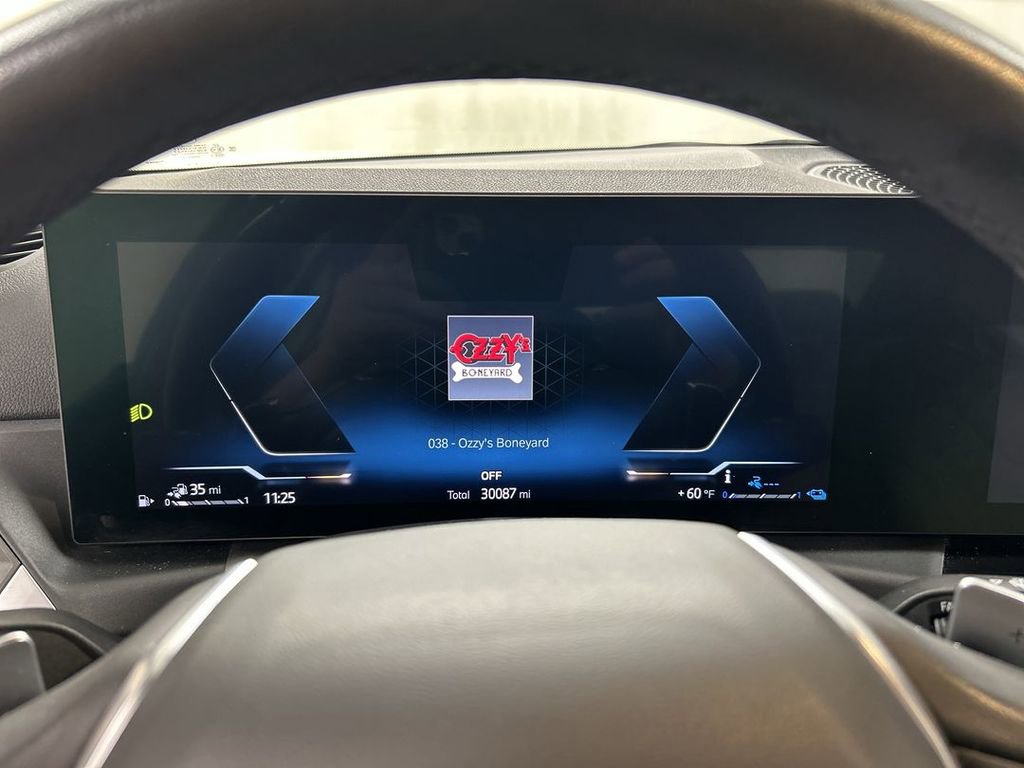 Used 2023 BMW 330e xDrive image 13