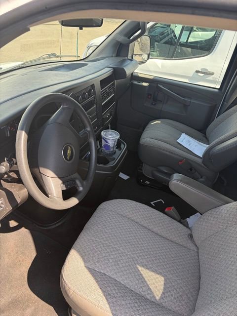 Used 2019 Chevrolet Express 3500 LT w/ LT Preferred Equipment Group image 6