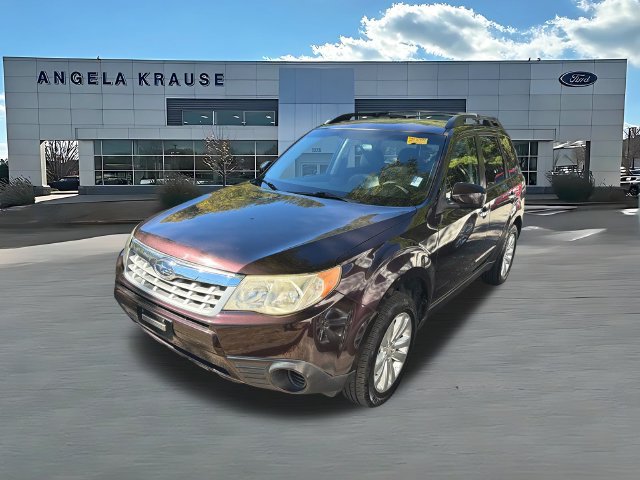 Used 2013 Subaru Forester 2.5X Premium AWD/4WD image 3