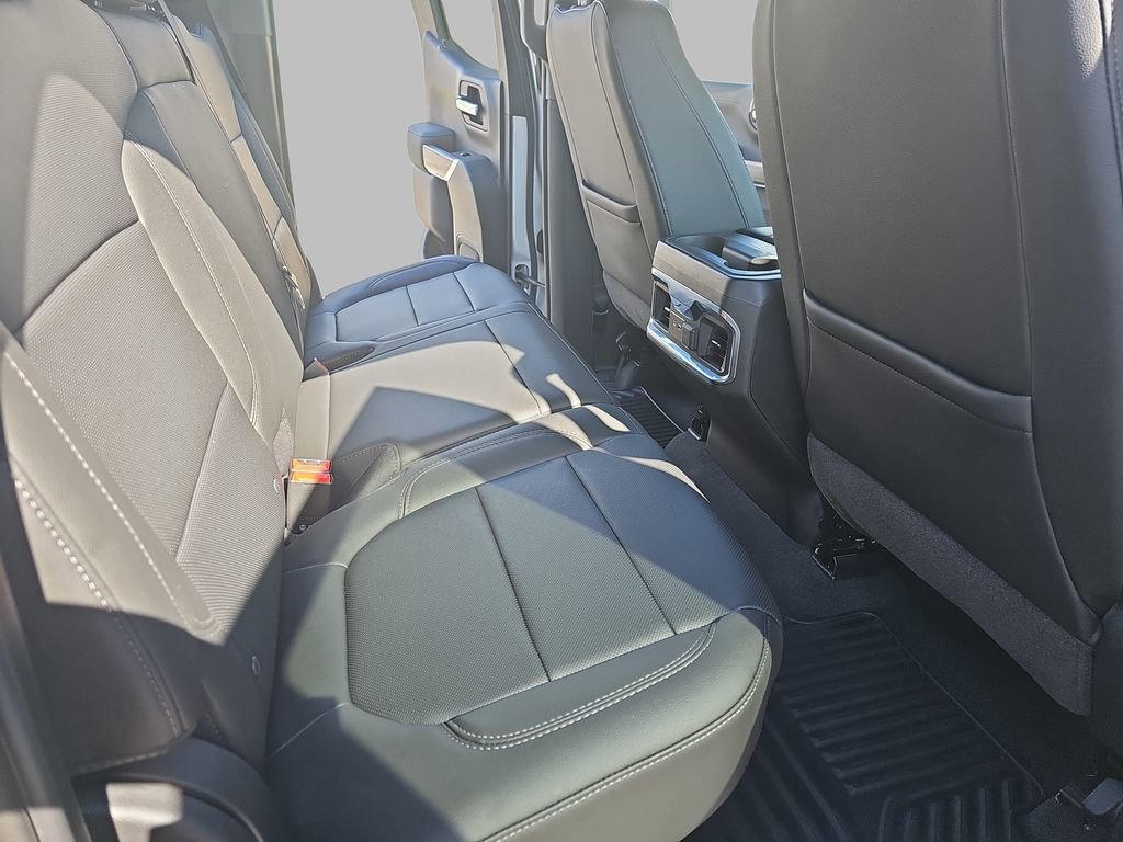 Used 2019 Chevrolet Silverado 1500 LTZ w/ LTZ Plus Package AWD/4WD image 14