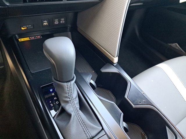 Used 2026 Toyota Camry SE image 32