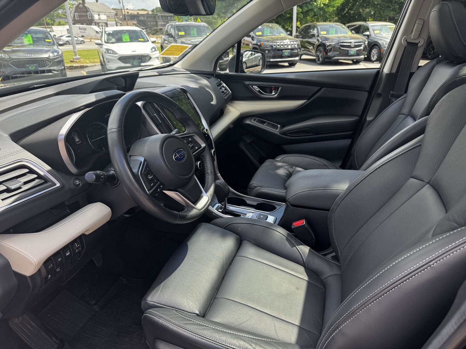 Used 2022 Subaru Ascent Limited w/ Technology Package AWD/4WD image 17