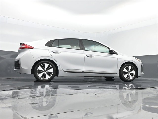 Used 2019 Hyundai Ioniq Plug-In Hybrid image 24