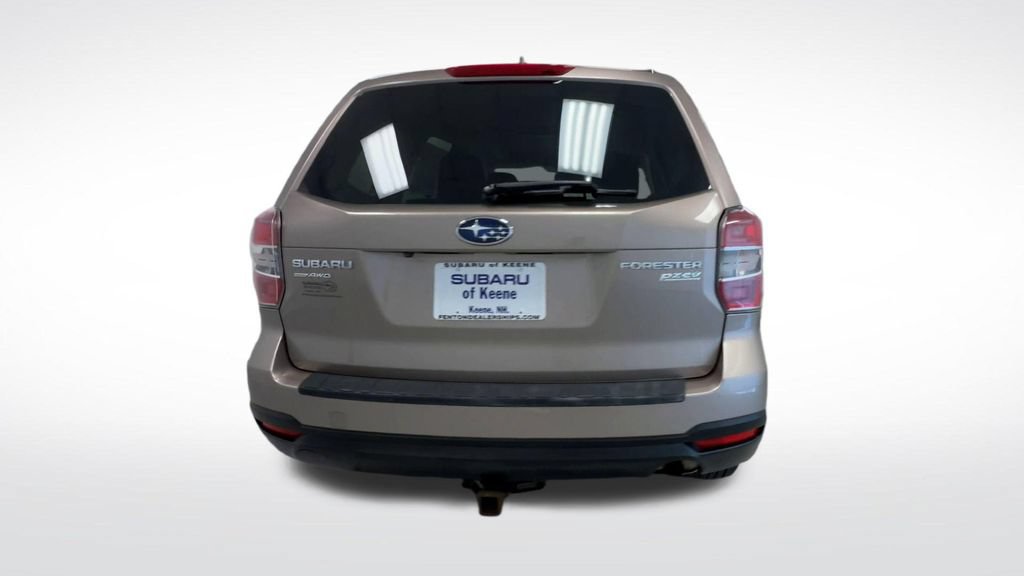 Used 2016 Subaru Forester 2.5i Premium w/ All-Weather Package AWD/4WD image 7