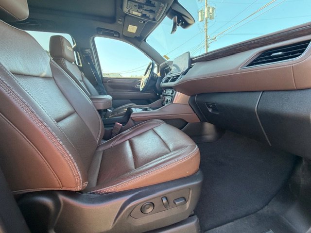 Used 2022 Chevrolet Tahoe High Country RWD image 18