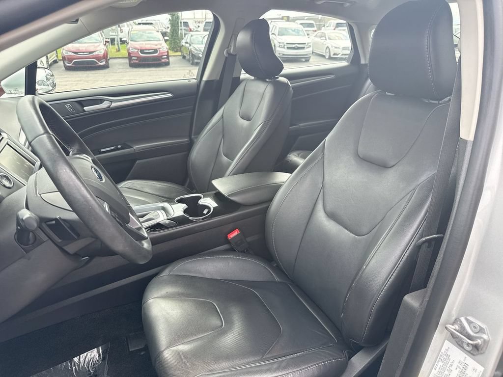 Used 2016 Ford Fusion Titanium AWD/4WD image 13